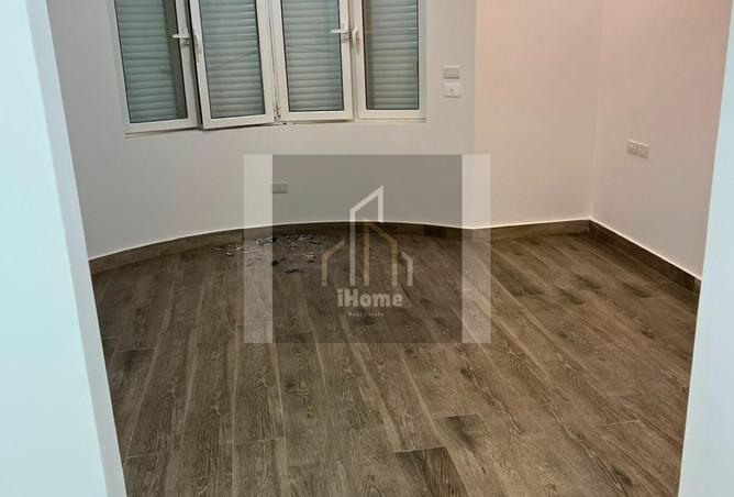 100919230 - Property Image 3