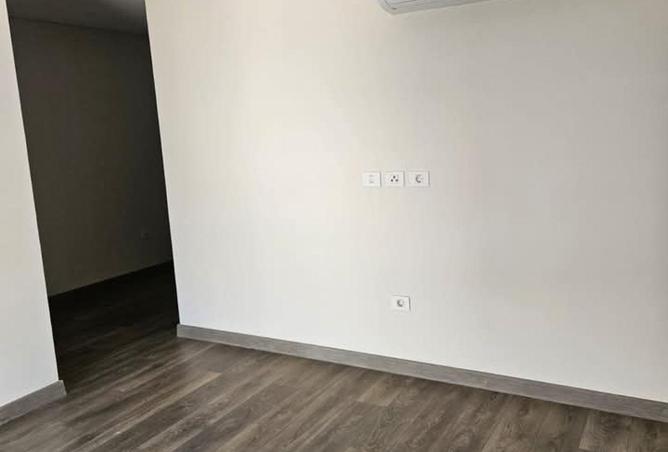 64393165 - Property Image 3