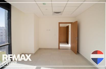عيادة - استوديو - 1 حمام للايجار في سوديك ويست - كمبوندات الشيخ زايد - الشيخ زايد - الجيزة