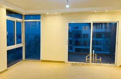 Apartment - 3 Bedrooms - 3 Bathrooms for rent in Hyde Park - New Cairo City - Cairo