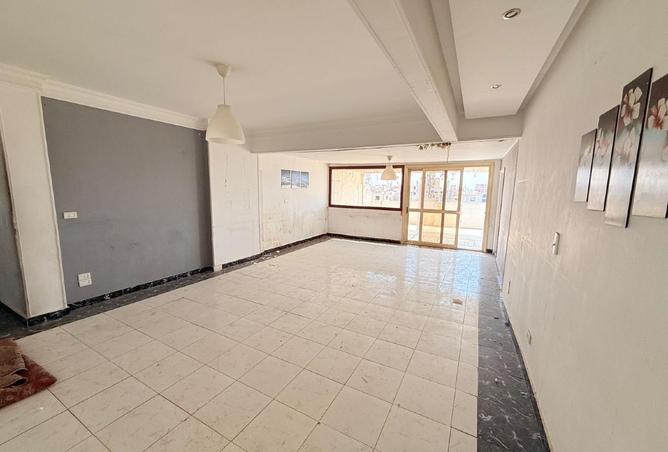 70354999 - Property Image 2