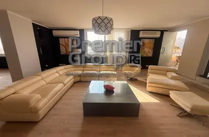 شقة - 4 غرف نوم - 3 حمامات للايجار في شارع السد العالي - المعادي - حي المعادي - القاهرة