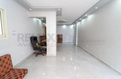 Apartment - 3 Bedrooms - 1 Bathroom for sale in Sidi Beshr - Hay Awal El Montazah - Alexandria