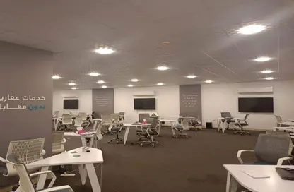 مساحات مكتبية - 4 غرف نوم - 2 حمامات للايجار في شارع مجمع البنوك - شارع التسعين الجنوبي - التجمع الخامس - مدينة القاهرة الجديدة - القاهرة