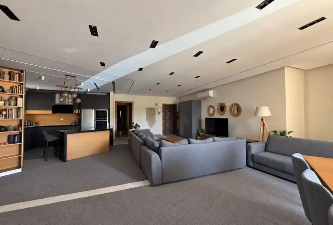 118805867 - Property Image 2