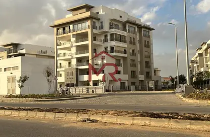 Apartment - 3 Bedrooms - 2 Bathrooms for sale in Garden Residence - Hyde Park - New Cairo City - Cairo