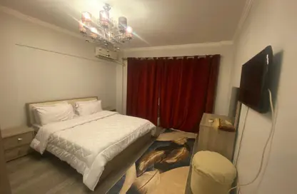 شقة - 3 غرف نوم - 3 حمامات للايجار في شارع الثوره - الدقي - الجيزة