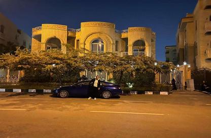 Villa - 5 Bedrooms - 4 Bathrooms for sale in El Yasmeen 8 - El Yasmeen - New Cairo City - Cairo