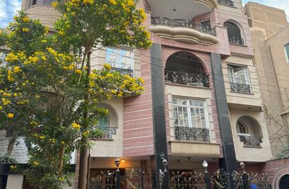 شقة - 4 غرف نوم - 3 حمامات للبيع في شارع الجيزه - ميدان الجامع - مصر الجديدة - القاهرة
