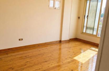 Apartment - 2 Bedrooms - 1 Bathroom for rent in Street 233 - Degla - Hay El Maadi - Cairo