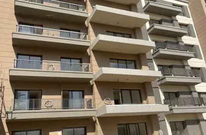 Apartment - 3 Bedrooms - 3 Bathrooms for sale in Swan Lake Residence - 5th Settlement Compounds - The 5th Settlement - New Cairo City - Cairo