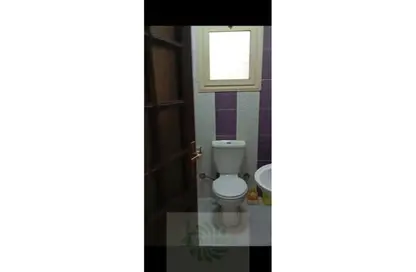 شقة - 2 غرف نوم - 2 حمامات للبيع في شارع 10 - الحي الحادي عشر - الشيخ زايد - الجيزة