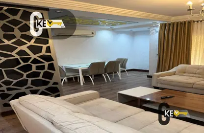 Apartment - 2 Bedrooms - 1 Bathroom for rent in Om Kalthoum St. - Rehab City Third Phase - Al Rehab - New Cairo City - Cairo