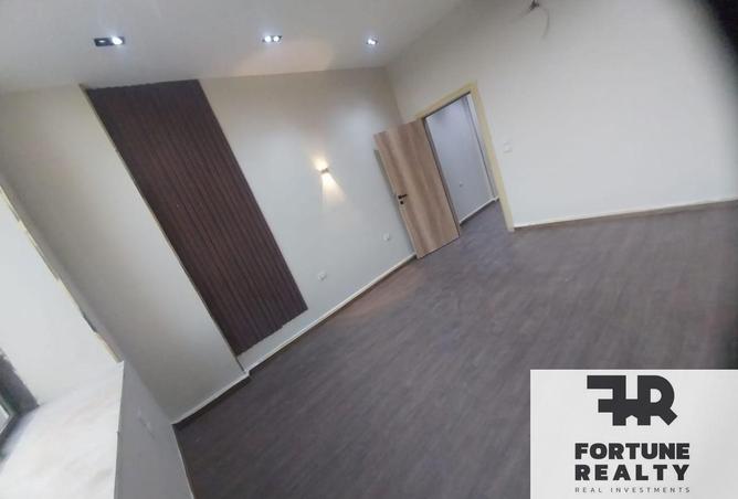 8588708 - Property Image 3