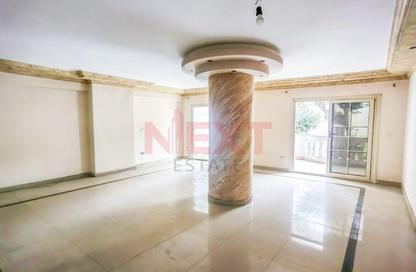 Apartment - 3 Bedrooms - 2 Bathrooms for sale in Abdel Moneim Al Dalel St. - Tharwat - Hay Sharq - Alexandria