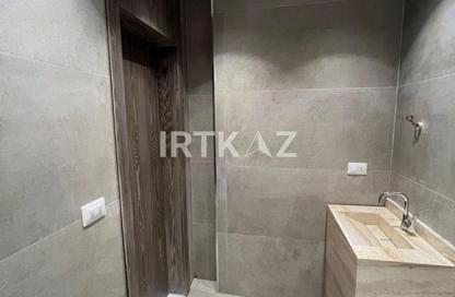 Apartment - 3 Bedrooms - 3 Bathrooms for sale in Eastown - 5th Settlement Compounds - The 5th Settlement - New Cairo City - Cairo