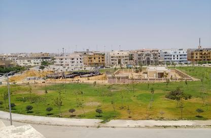 شقة - 3 غرف نوم - 3 حمامات للبيع في طريق الشروق - المجاورة الاولي - الحي الثامن - مدينة الشروق - القاهرة