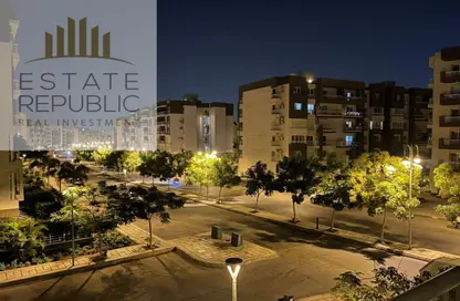 Apartment - 3 Bedrooms - 2 Bathrooms for sale in Privado - Madinaty - Cairo