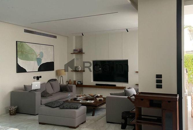 77328562 - Property Image 2