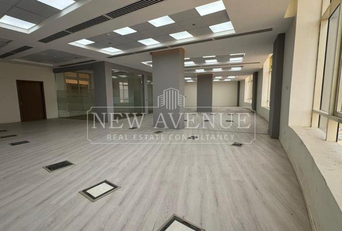 102074462 - Property Image 2