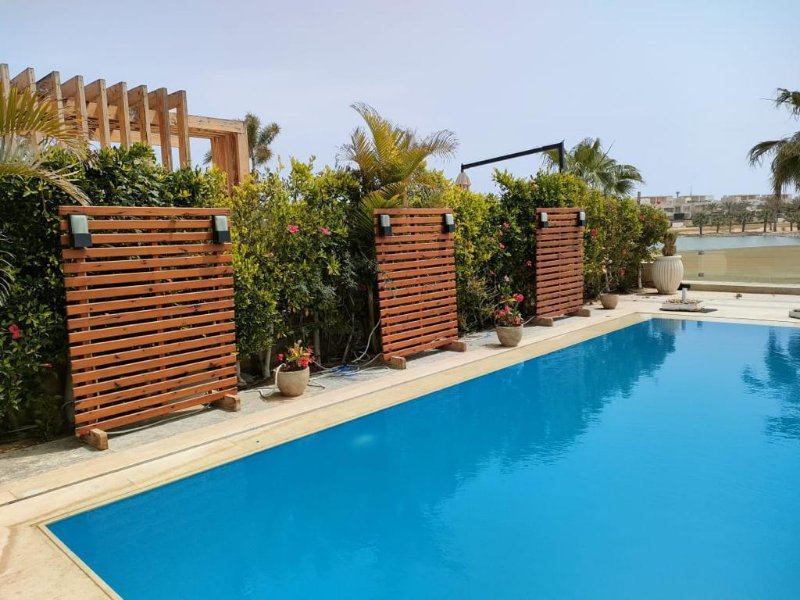 Rent 4BR Villa | Private Pool | Hacienda Bay thumbnail