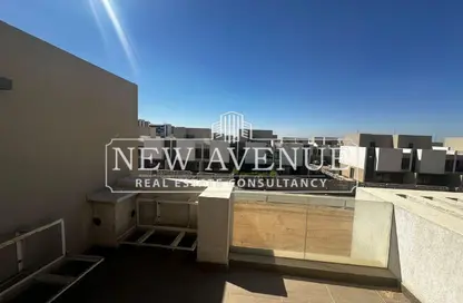 شقة - 4 غرف نوم - 5 حمامات للبيع في كمبوند البروج - كمبوندات الشروق - مدينة الشروق - القاهرة