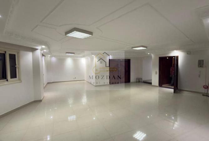 75408200 - Property Main Image