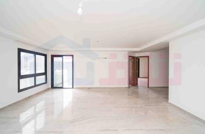 Apartment - 3 Bedrooms - 3 Bathrooms for sale in Sky line - Smouha - Hay Sharq - Alexandria