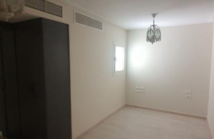 شقة - 2 غرف نوم - 1 حمام للايجار في نيو جيزة - طريق مصر اسكندرية الصحراوي - مدينة 6 أكتوبر - الجيزة