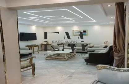 Apartment - 4 Bedrooms - 2 Bathrooms for rent in Al Hegaz St. - El Mahkama Square - Heliopolis - Masr El Gedida - Cairo