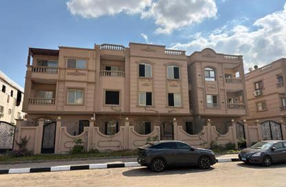 Apartment - 3 Bedrooms - 2 Bathrooms for sale in 1st Neighborhood - 3rd District West - Shorouk City - Cairo