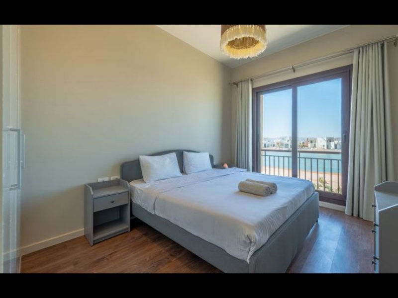 3BR Townhouse | Prime Location | Cyan thumbnail