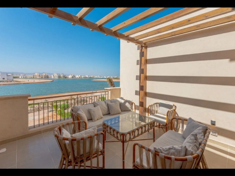 3BR Townhouse | Prime Location | Cyan thumbnail
