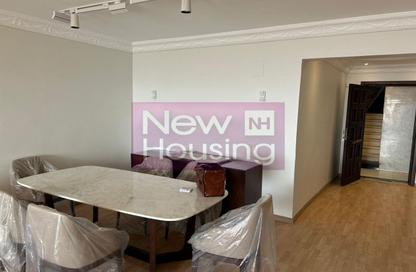 Apartment - 2 Bedrooms - 2 Bathrooms for rent in Zamalek - Cairo