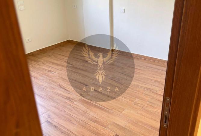 87211857 - Property Image 3