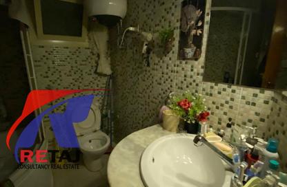 Apartment - 3 Bedrooms - 2 Bathrooms for sale in Ahmed Al Zomor St. - 9th Zone - Nasr City - Cairo