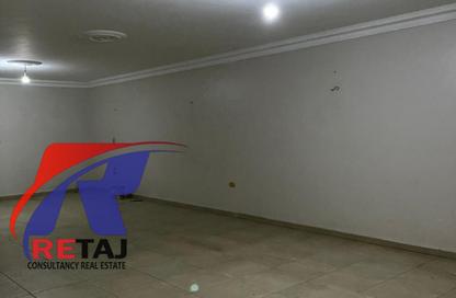 Apartment - 3 Bedrooms - 1 Bathroom for sale in Abd Al Aziz Essa St. - 10th Zone - Nasr City - Cairo