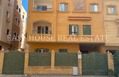 Apartment - 3 Bedrooms - 2 Bathrooms for rent in Gardenia Mall St. - The 1st Settlement - New Cairo City - Cairo Apartment - 3 Bedrooms - 2 Bathrooms for rent in Gardenia Mall St. - The 1st Settlement - New Cairo City - Cairo