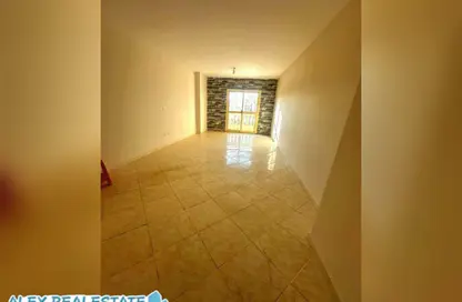 Apartment - 3 Bedrooms - 2 Bathrooms for rent in Roshdy St. - Roushdy - Hay Sharq - Alexandria