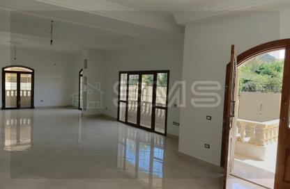Apartment - 4 Bedrooms - 3 Bathrooms for rent in Doctor Yassin Abdel Ghaffar St. - Area C - Ganoob El Acadimia - New Cairo City - Cairo