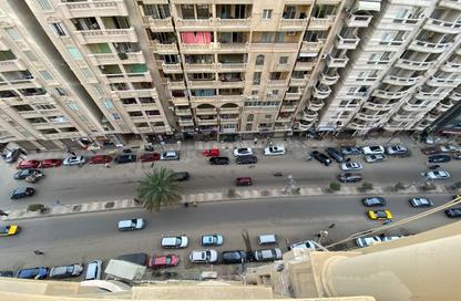 شقة - 3 غرف نوم - 2 حمامات للايجار في شارع زكي رجب - سموحة - حي شرق - الاسكندرية