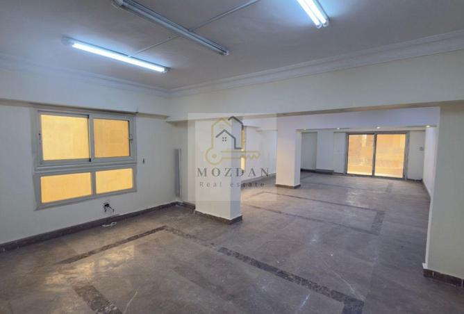 69840459 - Property Image 2