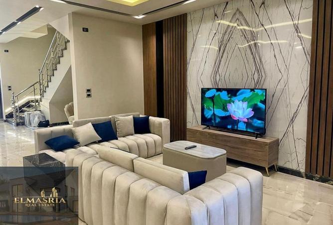 8616667 - Property Image 2