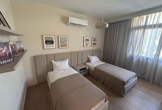 57244410 - Property Image 2