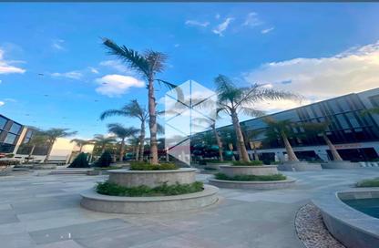 Office Space - Studio - 1 Bathroom for rent in Lake View Residence - 5th Settlement Compounds - The 5th Settlement - New Cairo City - Cairo