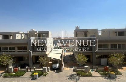 Apartment - 3 Bedrooms - 3 Bathrooms for sale in Granda Life - El Shorouk Compounds - Shorouk City - Cairo