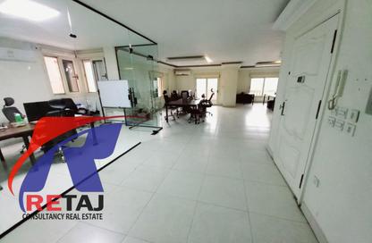Office Space - 5 Bedrooms - 2 Bathrooms for rent in Ahmed Fakhry St. - 6th Zone - Nasr City - Cairo
