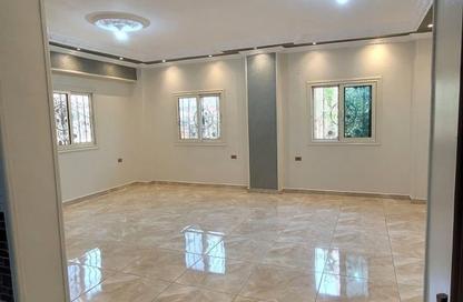 Co-Working Space - 3 Bedrooms - 2 Bathrooms for rent in South Investors Area - New Cairo City - Cairo