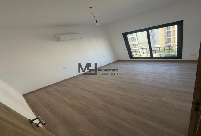 99108160 - Property Image 2