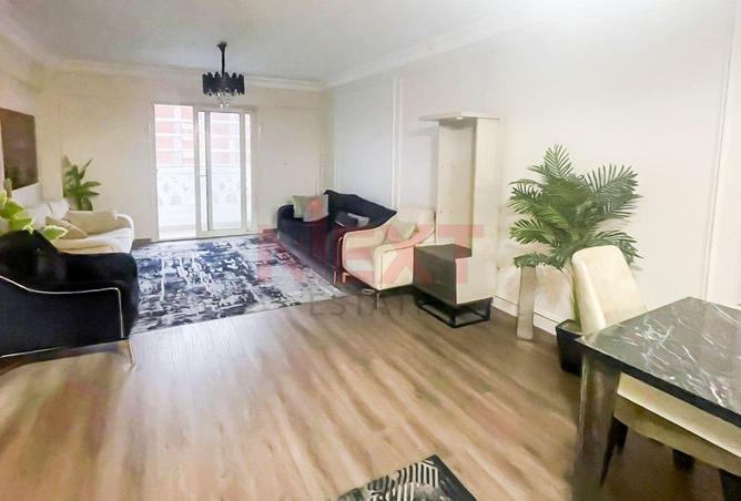104600268 - Property Image 2